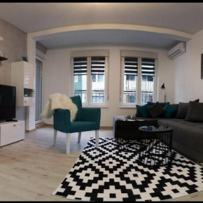SILVER M apartman